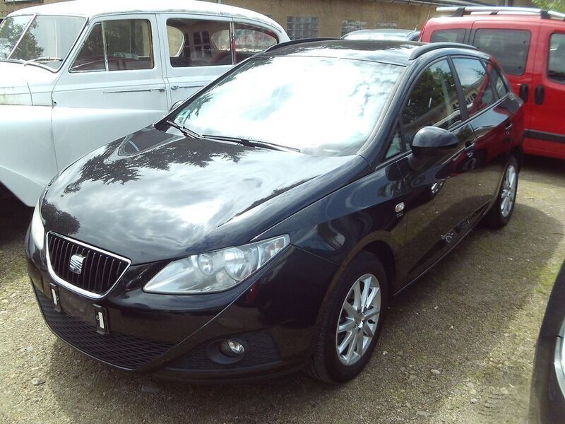 Schwarz Gebraucht 2011 Seat Ibiza Limousine | 3.300 € (Guter Preis) - Bild 1/4
