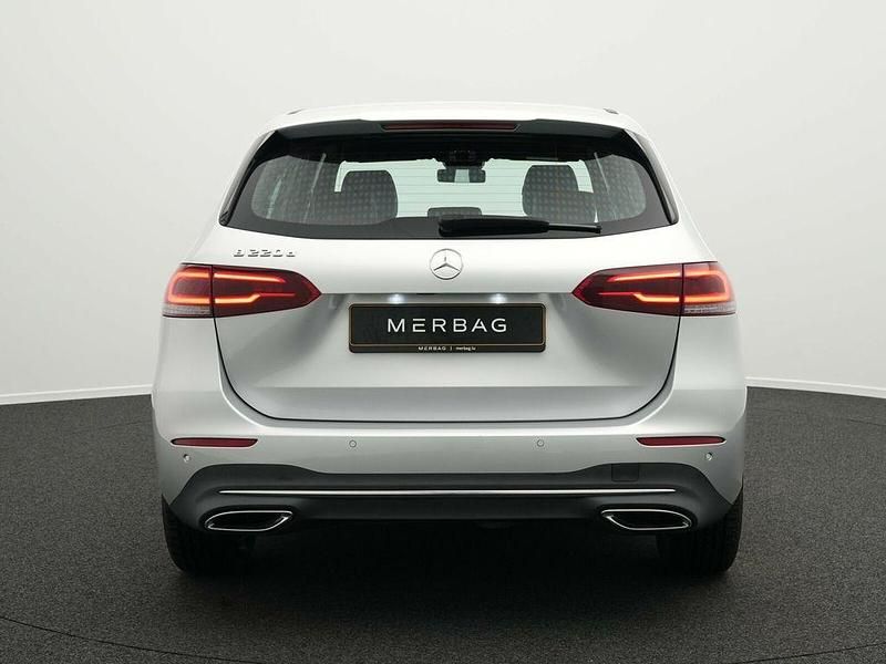 Gebraucht Mercedes B220 Progressive 190 PS (139 kW) 2021 Silber Van / Kleinbus