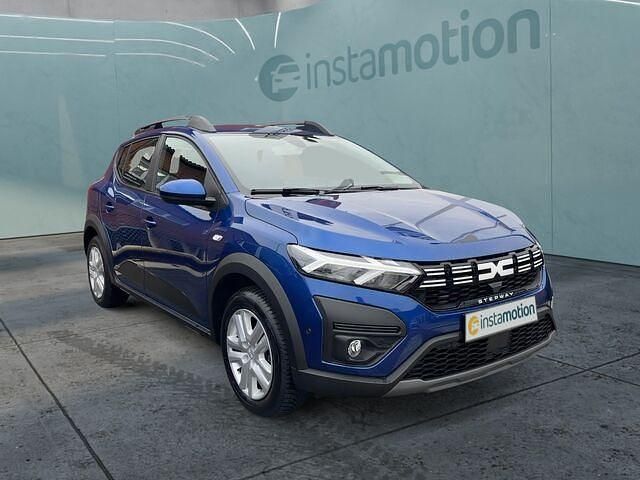 Gebraucht Dacia Sandero Expression 91 PS (66 kW) 2024 Blau Kleinwagen