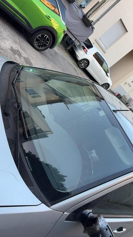 Second-hand Ford Focus 130 CP (95 kW) 2002 Argintiu Hatchback