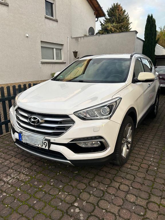 Gebraucht Hyundai Santa Fe Premium 200 PS (147 kW) 2017 Weiß SUV