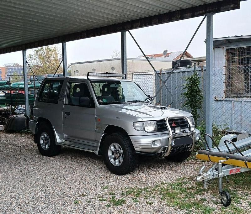 Silber Gebraucht 2003 Mitsubishi Pajero SUV | 9.550 € (Superpreis) - Bild 1/4