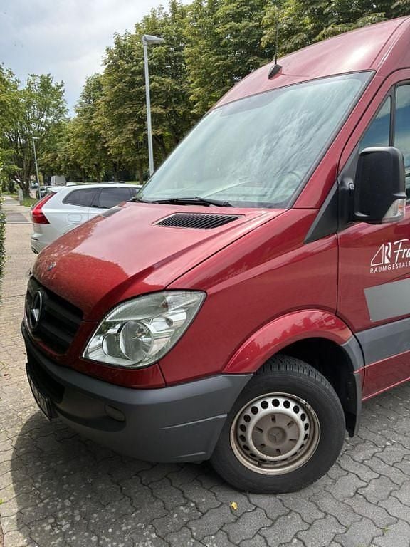 Rot Gebraucht 2013 Mercedes Sprinter Van | 17.500 € (Fairer Preis) - Bild 1/4