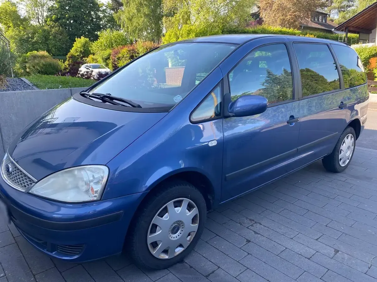Używany Ford Galaxy 140 KM (102 kW) 2005 Niebieski Minivan
