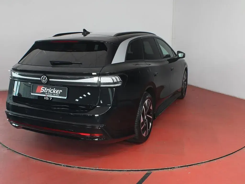 Gebraucht VW ID.7 Pro 210 kW (286 PS) 2025 Schwarz Kombi