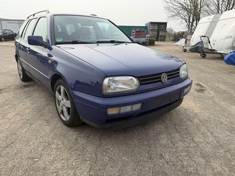 Gebraucht VW Golf III 101 PS (74 kW) 1998 Blau Kombi