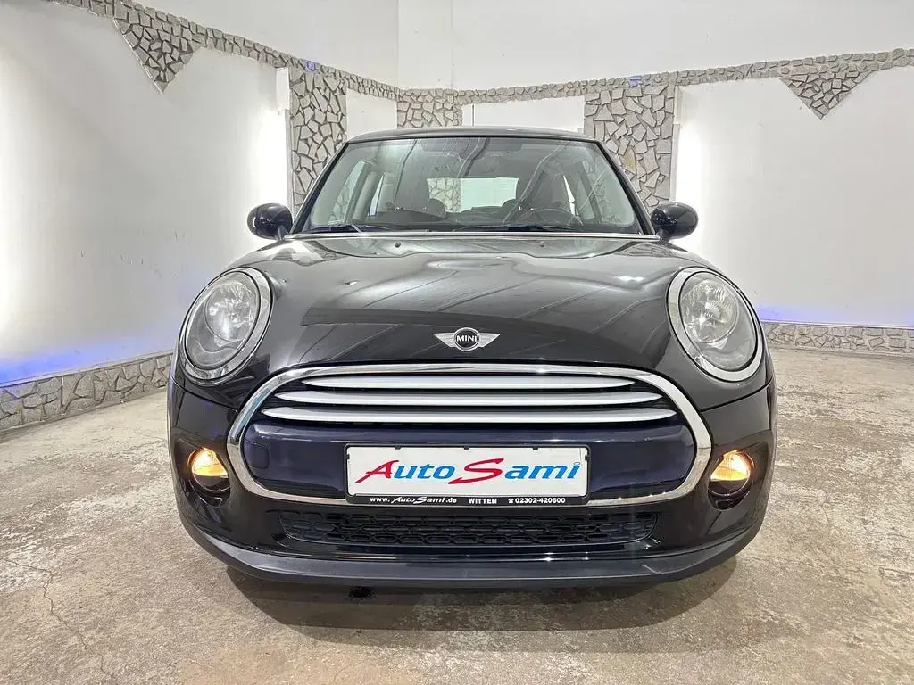 Käytetty Mini ONE 102 HP (75 kW) 2017 Musta Viistoperä