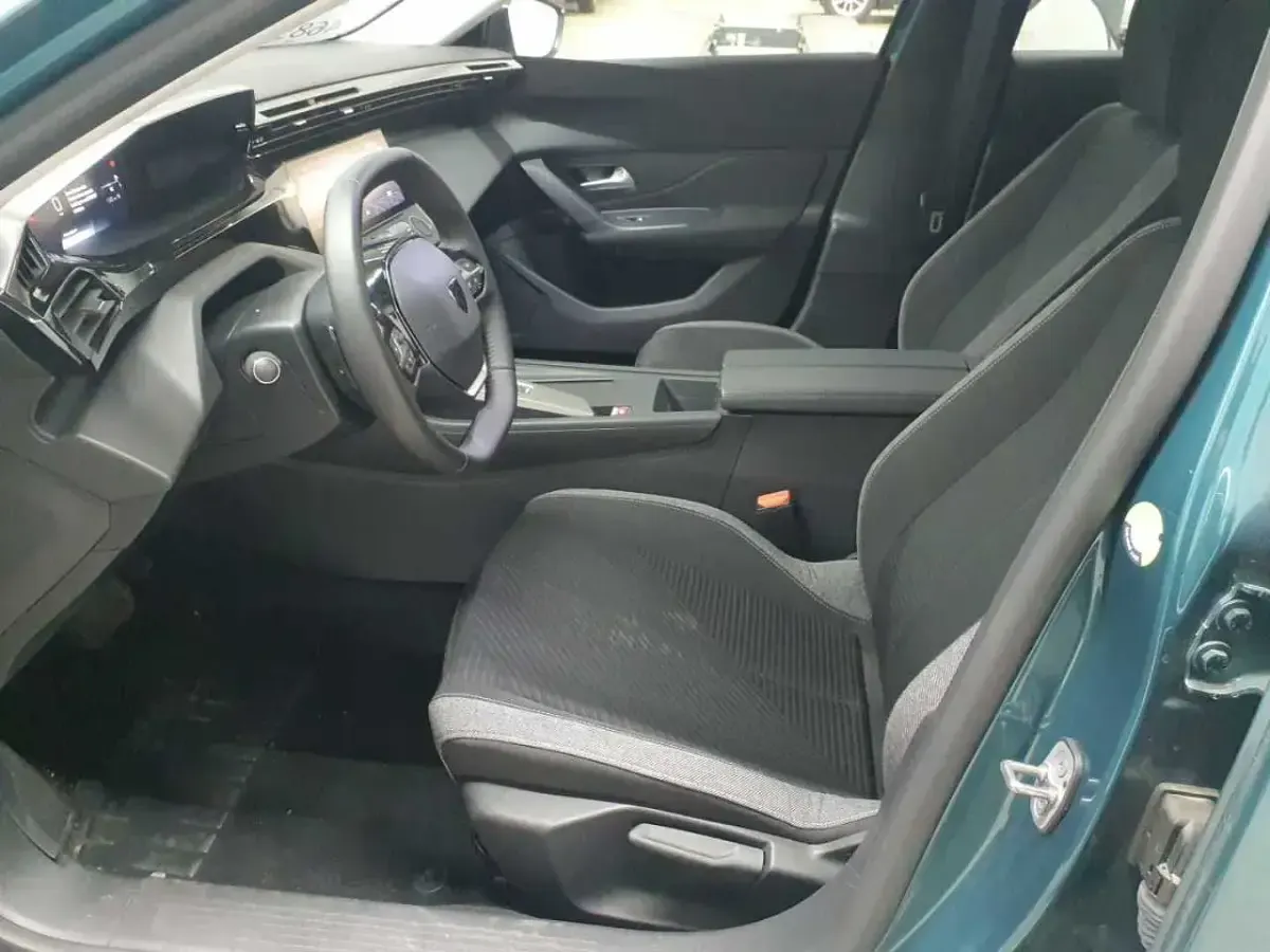 Gebraucht Peugeot 308 SW Active 131 PS (96 kW) 2024 Avatar blau Kombi