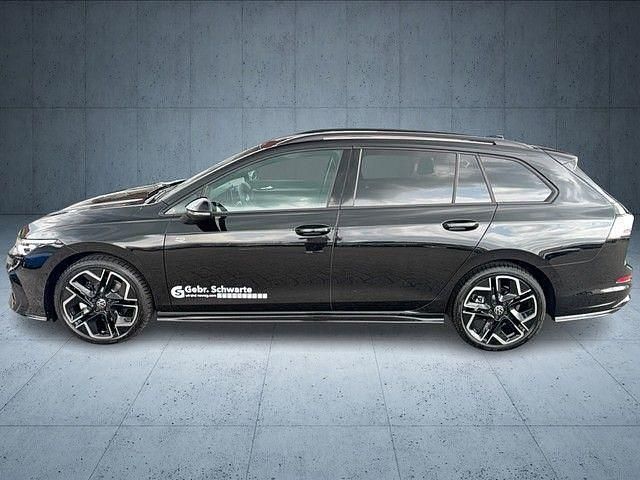 Gebraucht VW Golf VIII R-line 150 PS (110 kW) 2025 Schwarz Kombi