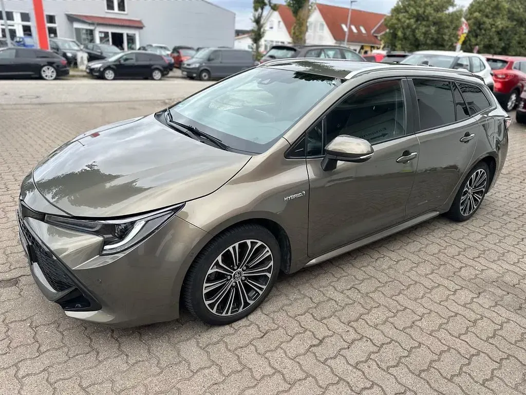Gebraucht Toyota Corolla Club 122 PS (89 kW) 2019 Braun Kombi