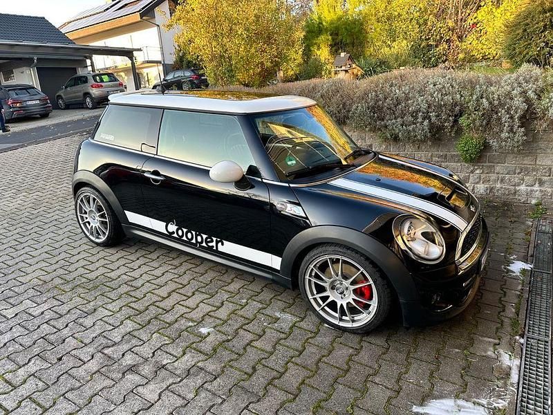 Schwarz Gebraucht 2012 Mini Cooper S Kleinwagen | 7.900 € (Fairer Preis) - Bild 1/4
