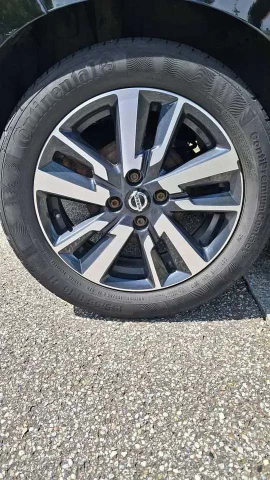 Gebraucht Nissan Micra 90 PS (66 kW) 2018 Schwarz Kleinwagen