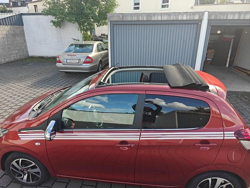 Rot Gebraucht 2020 Peugeot 108 Kleinwagen | 8.000 € (Fairer Preis) - Bild 1/4