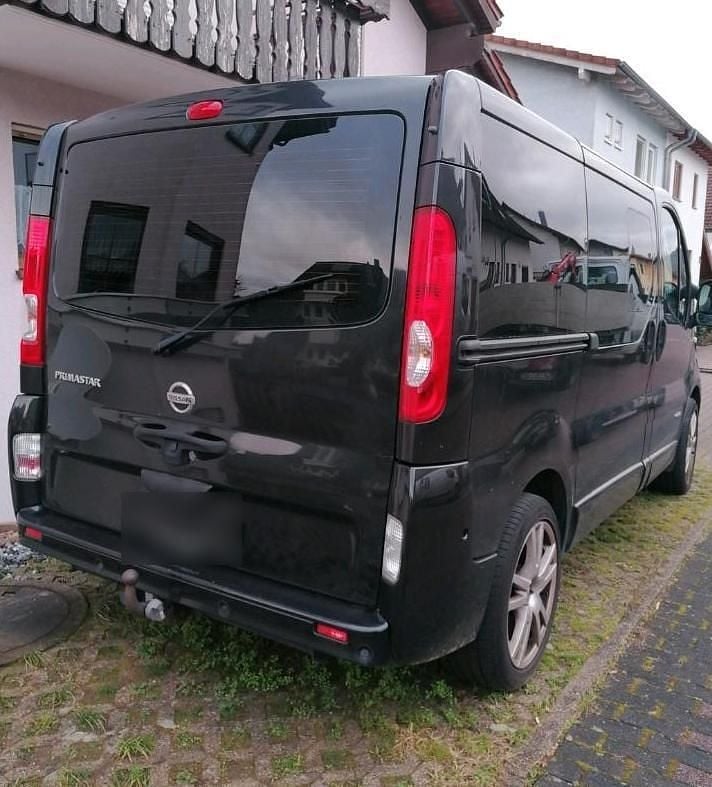 Gebraucht Nissan Primastar 115 PS (84 kW) 2014 Schwarz Van / Kleinbus