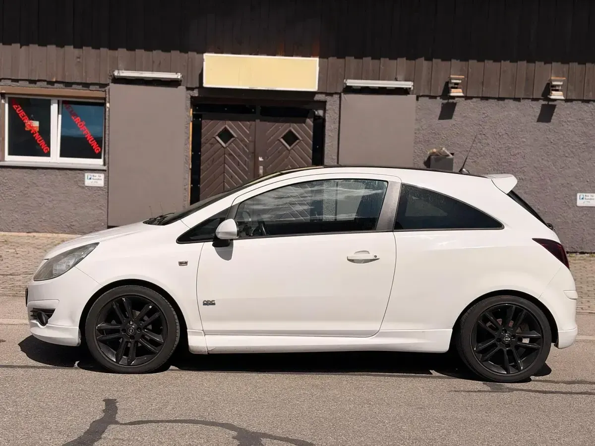 Gebraucht Opel Corsa OPC 90 PS (66 kW) 2009 Weiß Kleinwagen