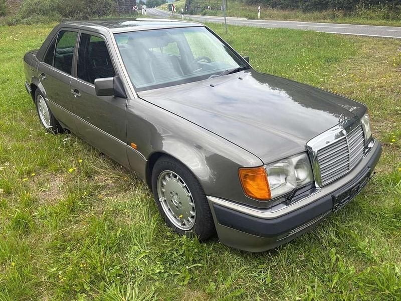 Gebraucht Mercedes E500 326 PS (239 kW) 1992 Db 172 Limousine
