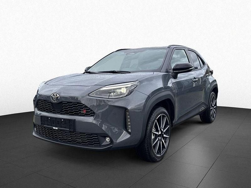 Neu Toyota Yaris Sport 131 PS (96 kW) 2025 Ash grey (grau) Kleinwagen