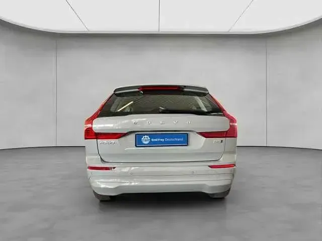 Gebraucht Volvo XC60 Core 250 PS (183 kW) 2024 Grau SUV