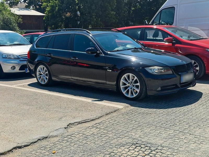 Gebraucht BMW 330 2008 Schwarz Kombi