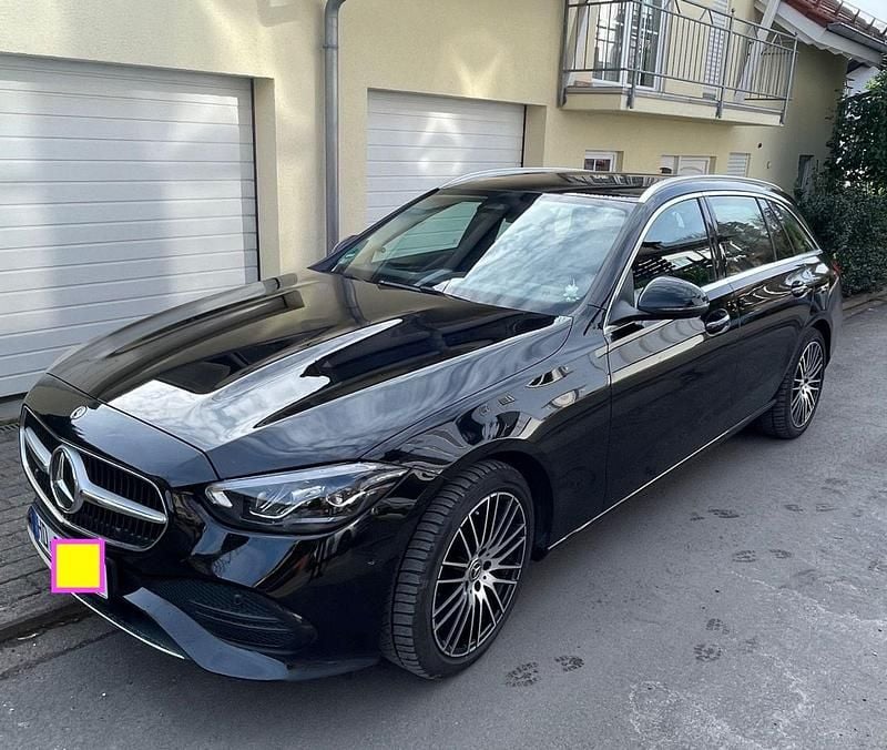 Gebraucht Mercedes C220 200 PS (147 kW) 2022 Schwarz Kombi