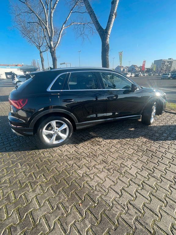 Gebraucht Audi Q3 S-Line 150 PS (110 kW) 2019 Schwarz SUV