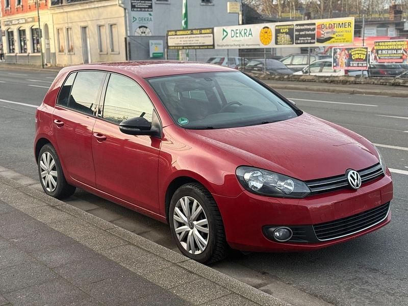 Rot Gebraucht 2011 VW Golf VI Style Kleinwagen | 3.499 € (Guter Preis) - Bild 1/4