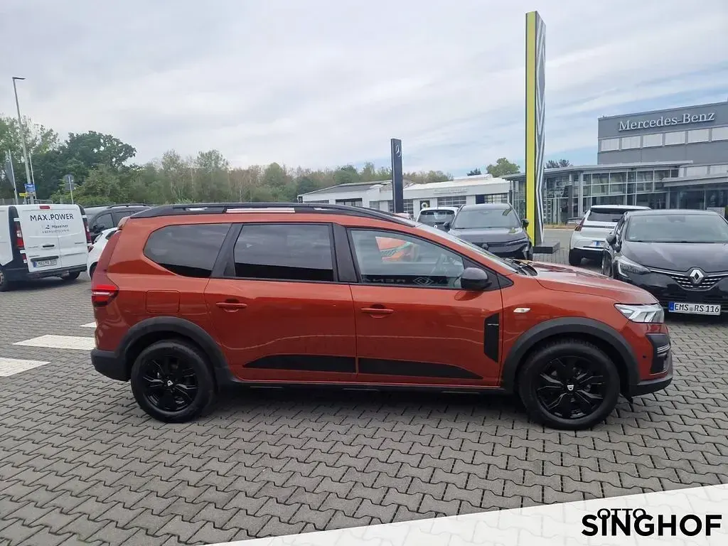 Gebraucht Dacia Jogger Extreme 101 PS (74 kW) 2022 Braun Van / Kleinbus
