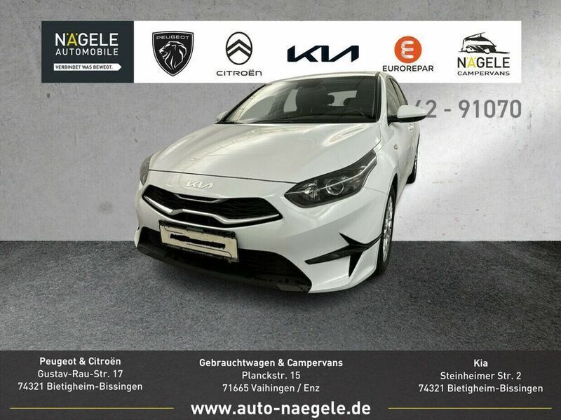Weiß Gebraucht 2022 Kia Ceed Vision Limousine | 20.400 € (Fairer Preis) - Bild 1/3