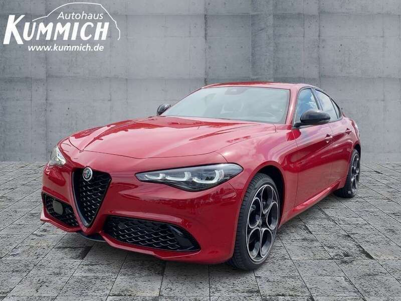 Rosso alfa, uni Gebraucht 2024 Alfa Romeo Giulia Sprint Sprint Coupé | 48.100 € (Teuer) - Bild 1/4