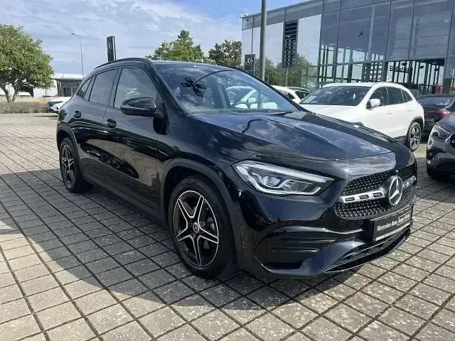 Gebraucht Mercedes GLA200 AMG 163 PS (119 kW) 2023 Schwarz SUV