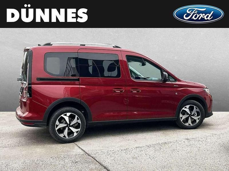 Gebraucht Ford Tourneo Active 122 PS (89 kW) 2024 Maple red metallic Kombi