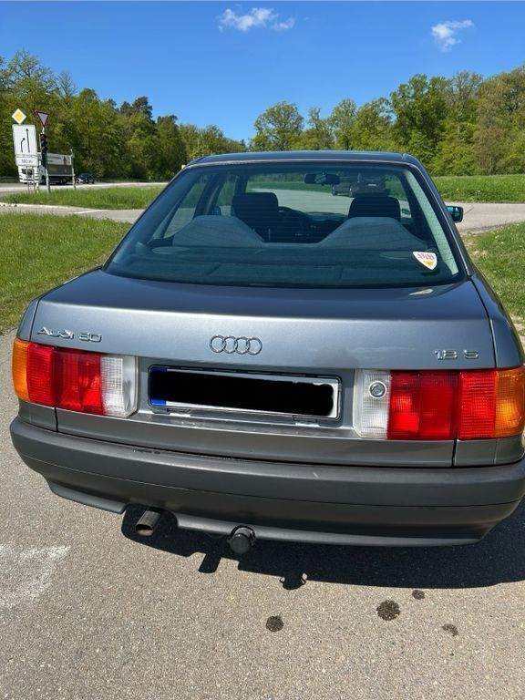 Second-hand Audi 80 90 CP (66 kW) 1990 Argintiu Berlinǎ