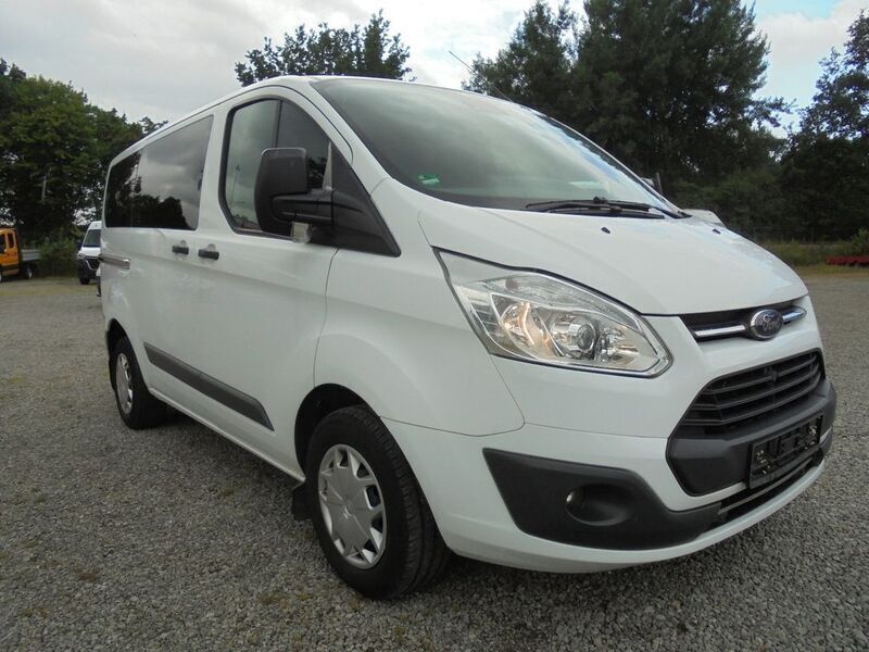 Weiß Gebraucht 2017 Ford Transit Custom Trend Kombi | 11.900 € (Fairer Preis) - Bild 1/4