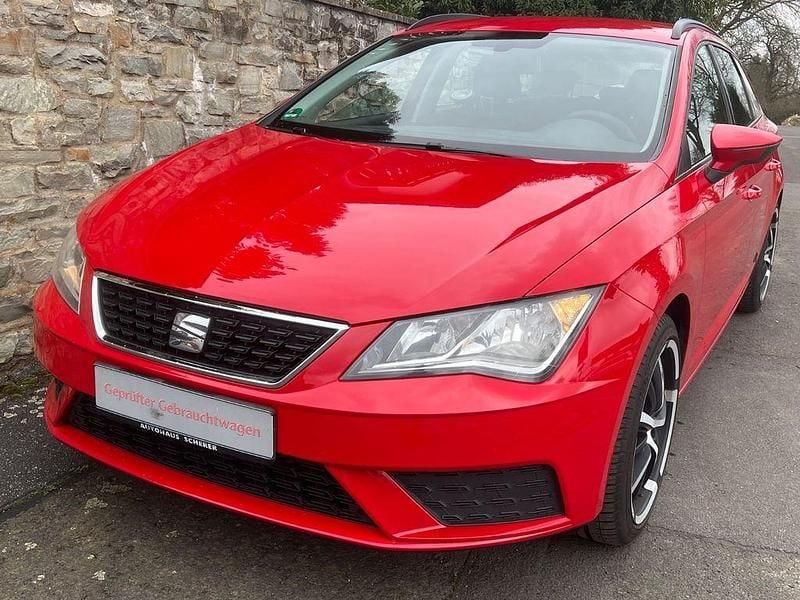 Gebraucht Seat Leon ST Reference 110 PS (80 kW) 2017 Rot Kombi