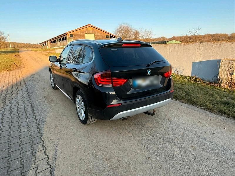 Gebraucht BMW X1 177 PS (130 kW) 2010 Schwarz SUV