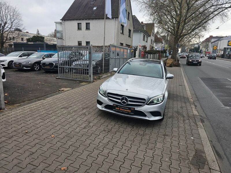 Iridiumsilber metalliclack Gebraucht 2018 Mercedes C220 Kombi | 17.900 € (Etwas zu teuer) - Bild 1/4