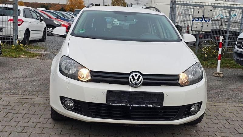 Gebraucht VW Golf VI Trendline 105 PS (77 kW) 2011 Weiß Kleinwagen