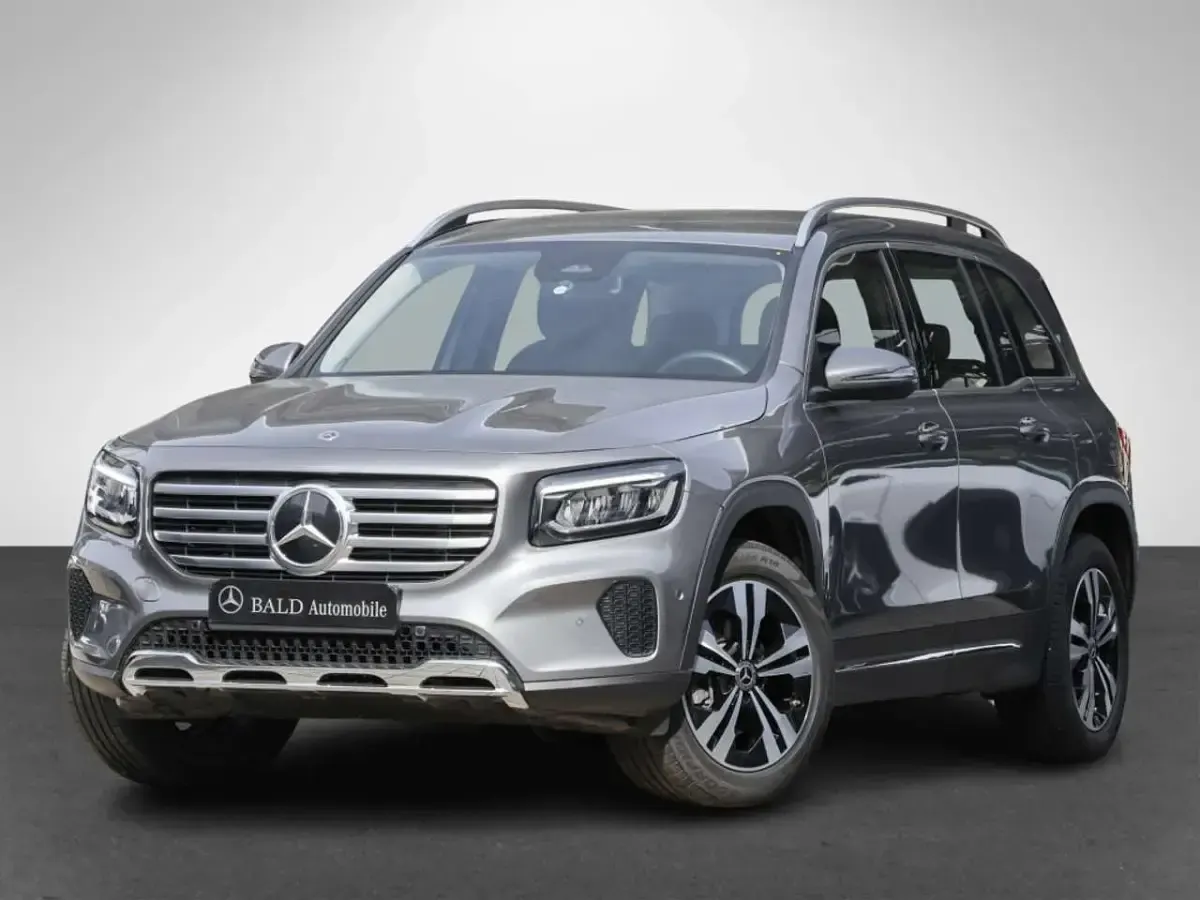 Gebraucht Mercedes GLB180 Progressive 136 PS (100 kW) 2025 Grau metalliclack mountaingra SUV