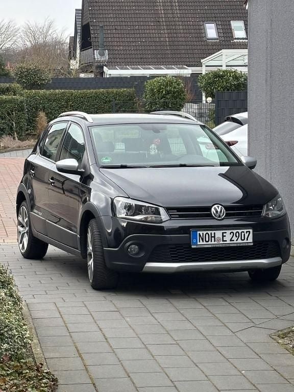 Gebraucht VW Polo Cross 90 PS (66 kW) 2015 Schwarz Kleinwagen