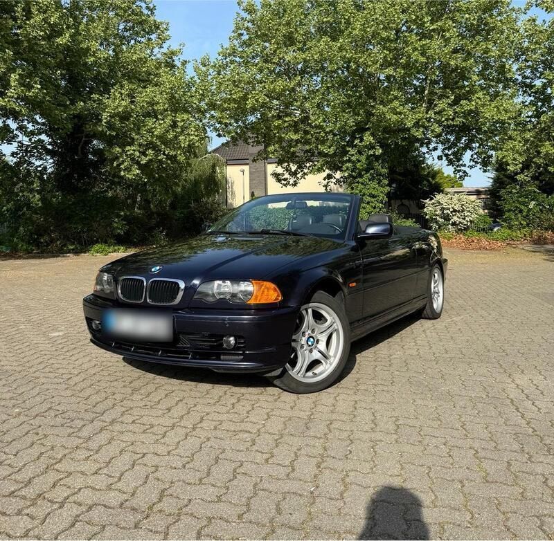 Blau Gebraucht 2003 BMW 318 Cabriolet M Sport Cabrio | 5.400 € (Superpreis) - Bild 1/4