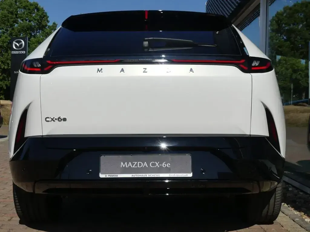 Neu Mazda CX-6e Takumi-Line 189 kW (258 PS) 2026 Multitone crystal white pearl SUV