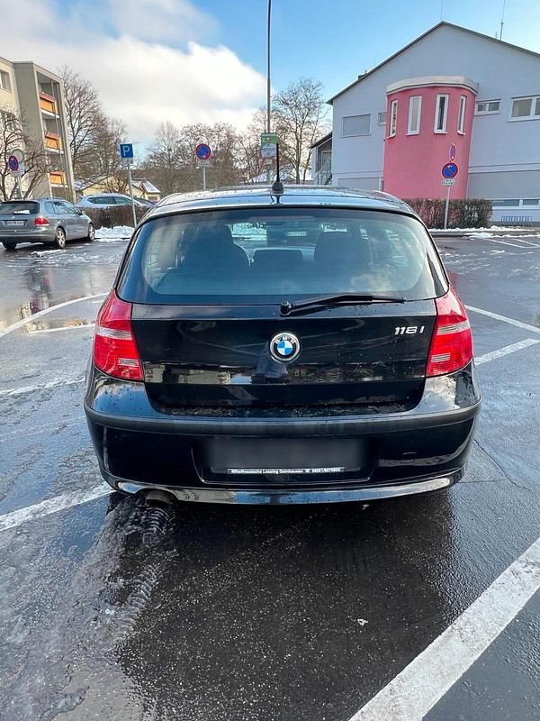 Gebraucht BMW 116 116 PS (85 kW) 2007 Schwarz Kleinwagen