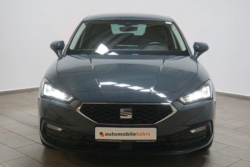Gebraucht Seat Leon Style 116 PS (85 kW) 2025 Blau Limousine