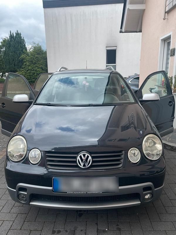 Schwarz Gebraucht 2005 VW Polo Cross Kleinwagen | 2.500 € (Fairer Preis) - Bild 1/4