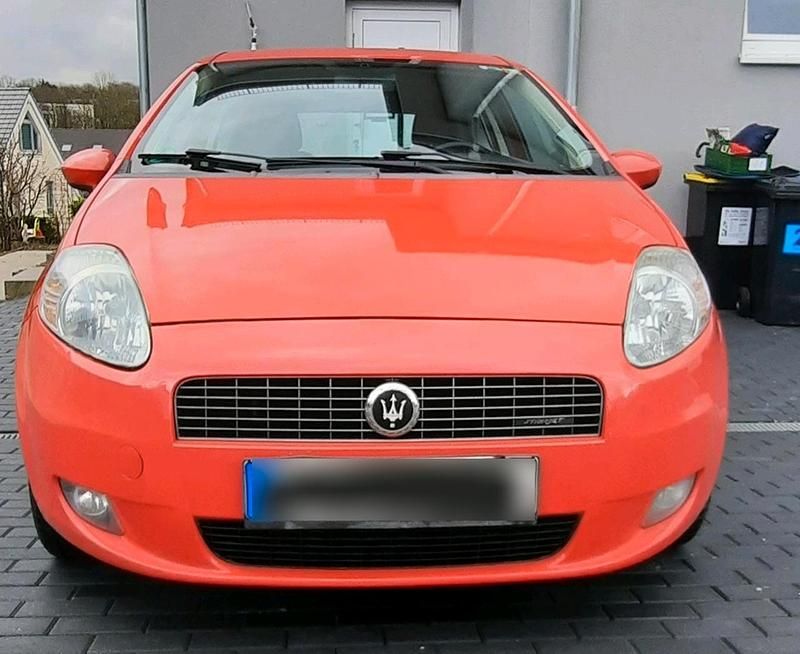 Rot Gebraucht 2007 Fiat Grande Punto Kleinwagen | 1.850 € (Fairer Preis) - Bild 1/4