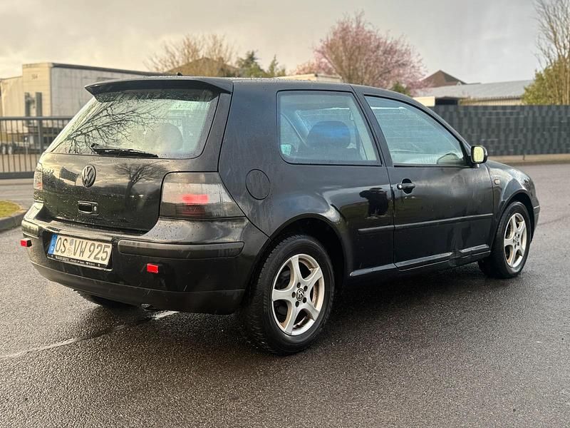 Gebraucht VW Golf IV Edition 75 PS (55 kW) 2000 Schwarz Kleinwagen