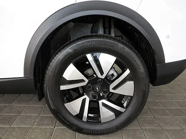 Neu Opel Frontera Ultimate 145 PS (106 kW) 2026 Weiß SUV