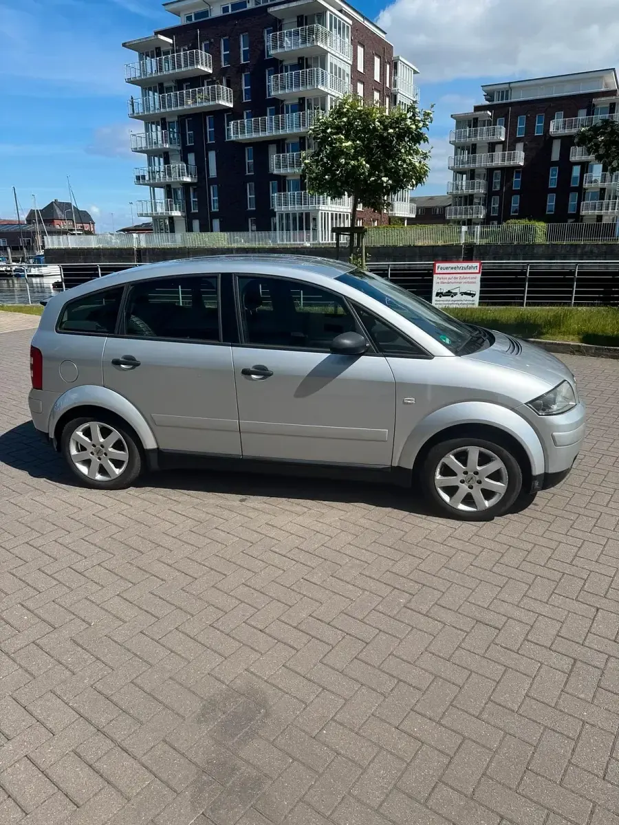 Gebraucht Audi A2 75 PS (55 kW) 2002 Silber Kleinwagen