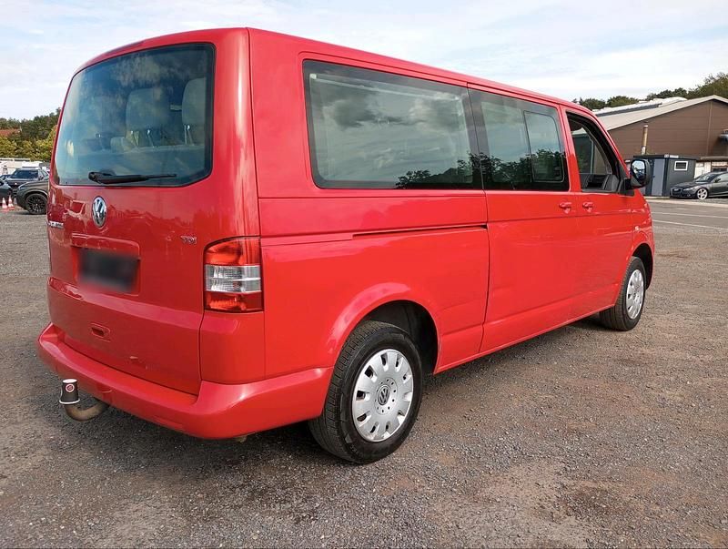 Gebraucht VW Transporter 131 PS (96 kW) 2008 Rot Van