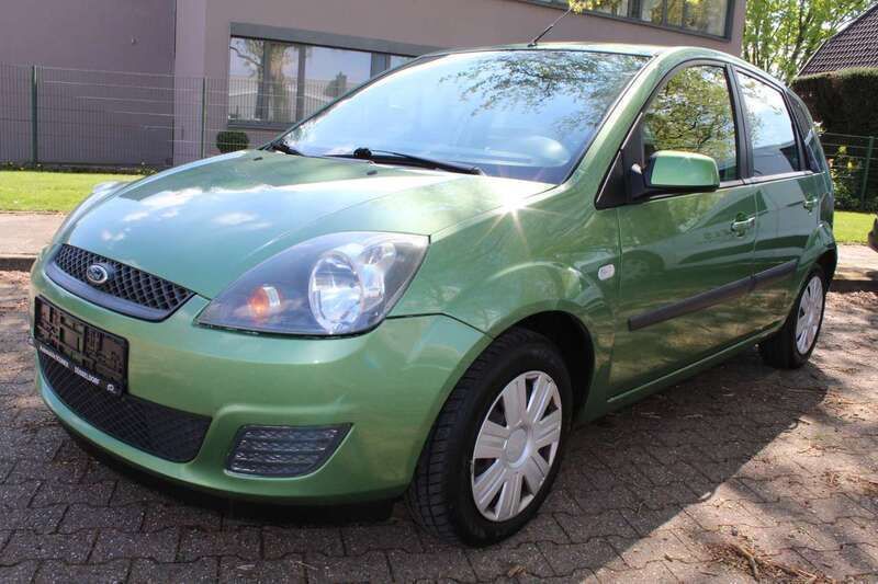 Grün Gebraucht 2008 Ford Fiesta Style Kleinwagen | 1.850 € (Fairer Preis) - Bild 1/4